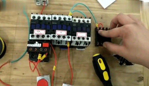 Y系列高壓三相異步電動(dòng)機(jī)的功率控制需要哪些元件？