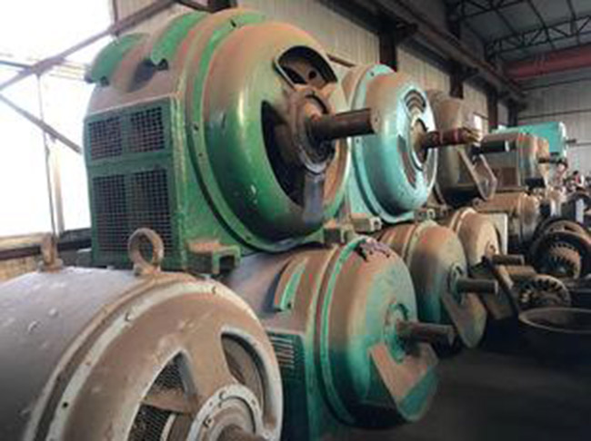 高壓三相異步電動(dòng)機(jī)外殼帶電時(shí)會(huì)產(chǎn)生哪些隱患？